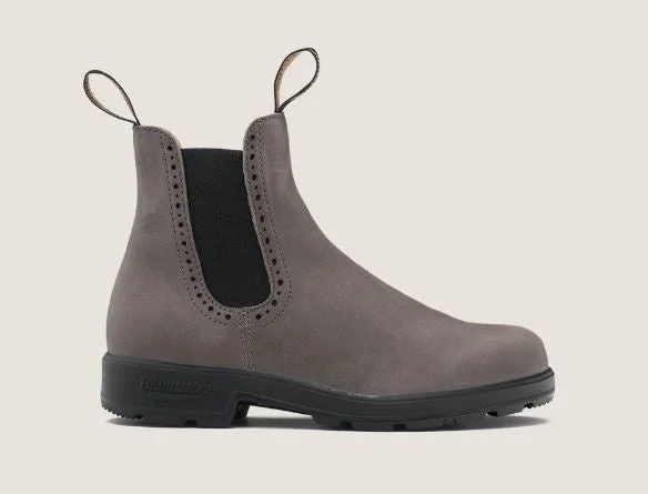 Chic And Edgy Blundstone 2216 Chelsea