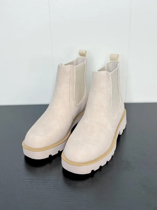 Comfortable Stretchy Shoes [Chinese Laundry] Rev Double Gore Bootie