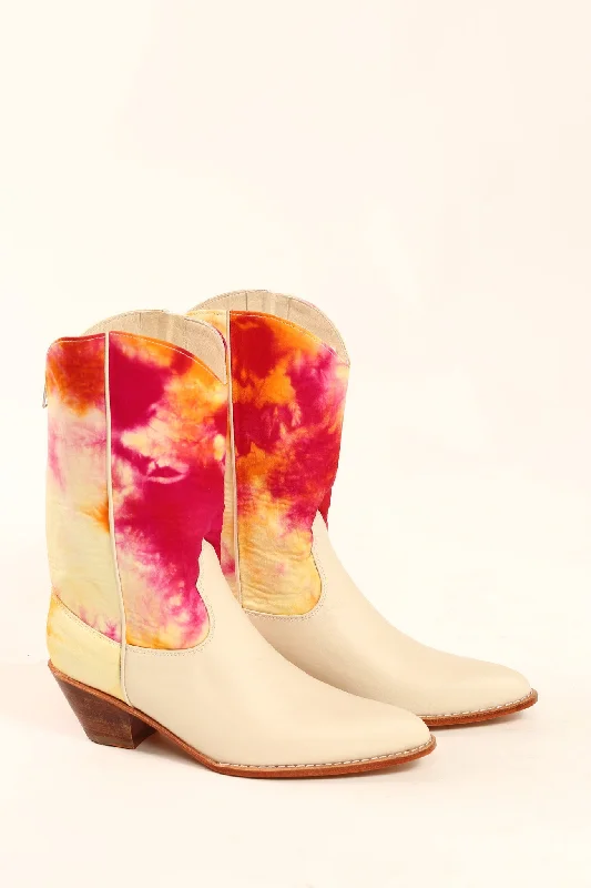 Snag Fabulous Fashion Bargains TIE DYE BOOTS LAURIES