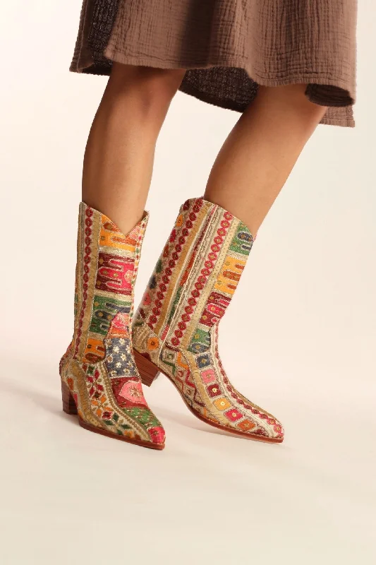 Find Your Unique Flair EMBROIDERED WESTERN BOOTS SILK LAFATA